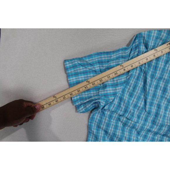 St John Bay Men Blue Shirt Plaid Fishing quick Dri Size Medium - Picture 6 of 7